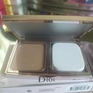 Dior Capture Totale Compact Powder - 020